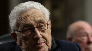 Кисинджър И Западът носи вина за ескалацията на украинската криза