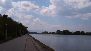Ремонтират кулата на Гребната база