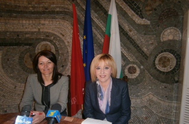 Манолова се обяви против партийните назначения в сферата на здравеопазването