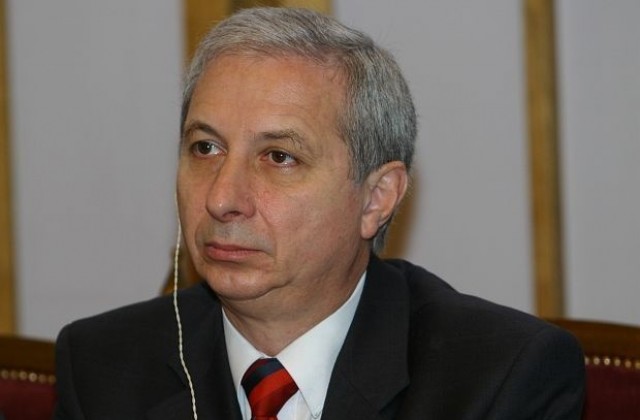 Проф. Герджиков представя книгата „Аз не бях политик” в Благоевград