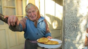 700 000 души у нас живеят с помалко от 100