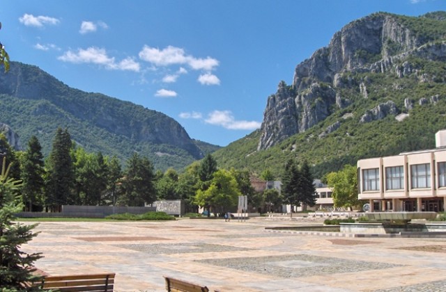 Протест и във Враца з защита на природата