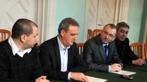 И в Айтос се санират