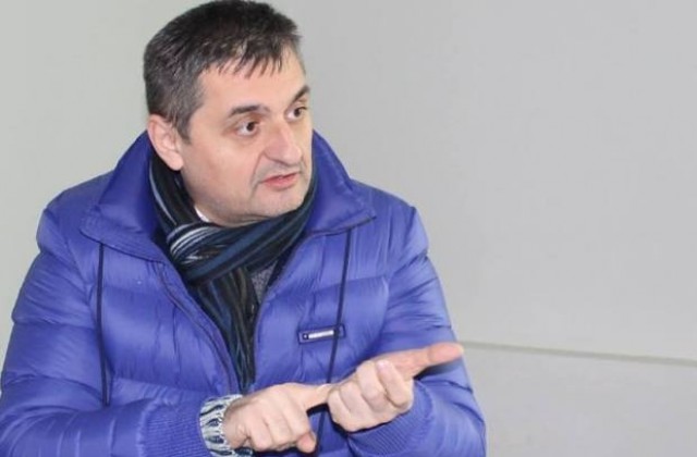 Кирил Добрев слага край на доживотния престой в парламента
