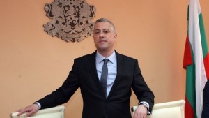 Лукарски нареди денонощни проверки на бензиностанциите