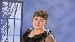 Първа изложба подрежда Галина Костова