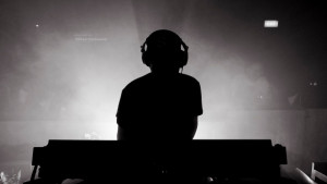 Германският диджей Стефан Голдман миксира в ТАМ