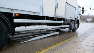 Пътна лаборатория мери асфалта на седем булеварда във Варна