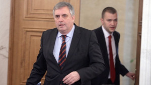 Калфин Неминуемо ще се върви към вдигане на възрастта и