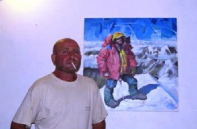 Художникът Емо Калоянов откри ретроспективна изложба