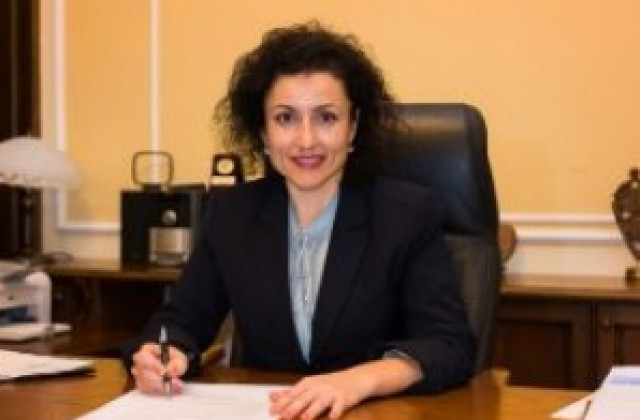 Министър Танева идва да разясни директните плащания на земеделците от Разградско