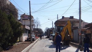 Археологически останки временно спират дейностите по обновяване центъра на Ямбол
