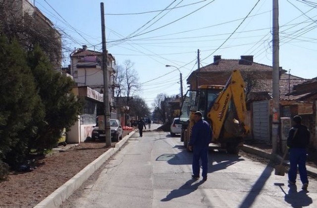 Археологически останки временно спират дейностите по обновяване центъра на Ямбол