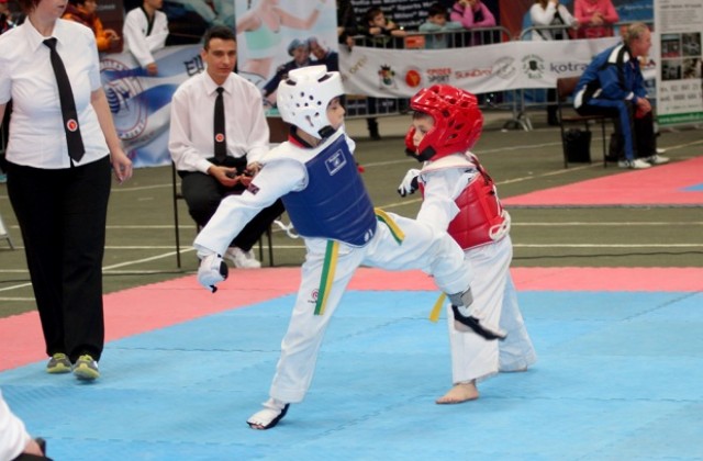 10 медала за таекуондистите на Нерон от престижен турнир в София