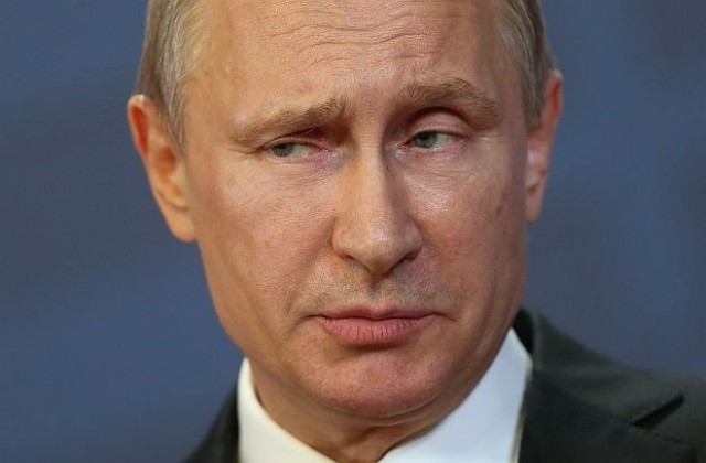 Путин уволни двама високопоставени служители на Кремъл