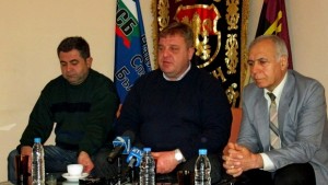 КаракачановОбсъждаме с АБВ и ГЕРБ обща кандидатура за кандидаткмет в