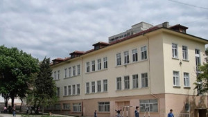 СОУ Васил Друмев става основно няма да съкращават учители