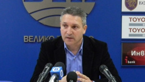 Общински съветник пита кмета за комплексното административно обслужване