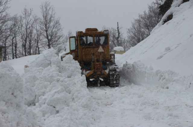 Налагат санкции на снегопочистващите фирми в Смолян