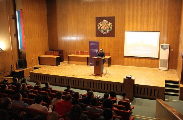 Кметът Даниел Панов даде старт на инициативата Успелите търновци