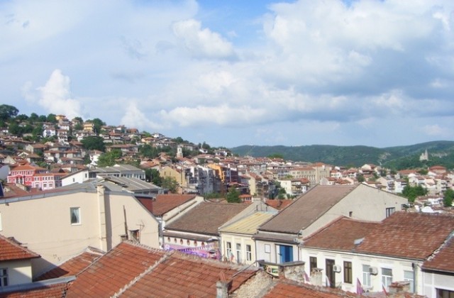 Туристическата борса затваря улици във Велико Търново