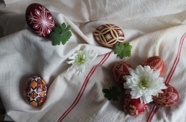 Великденски изложби и работилници подготвят в Елена