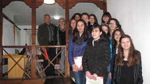 Пролетни гласове звучаха в КДК