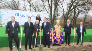 Започна изграждането на младежки център в Гълъбово