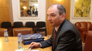 Нереалистично е в планински местности електропреносната мрежа да е кабелна