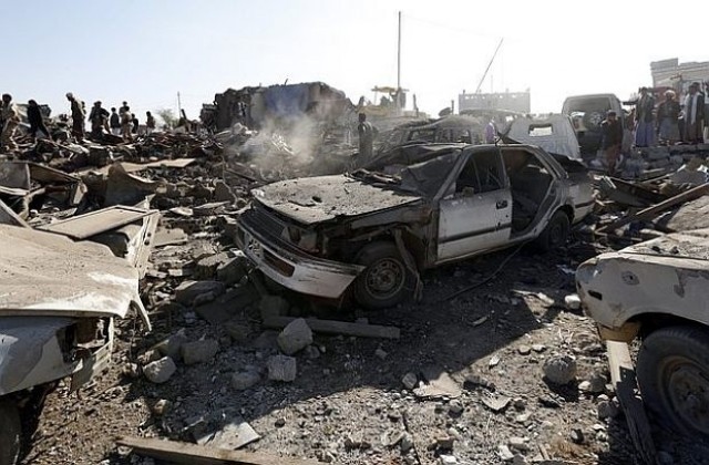 Бойни самолети удариха йеменската столица Сана