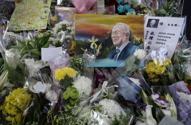 Над милион души почетоха основателя на съвременен Сингапур Ли Куан Ю