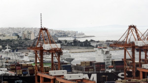 Гърция продава пристанището в Пирея