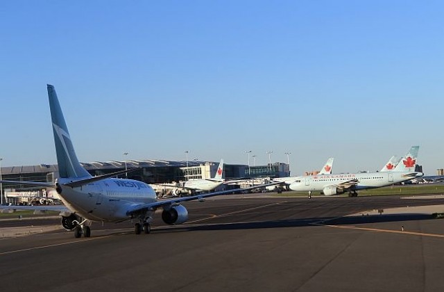 Самолет на „Еър Канада” излезе от пистата на летището в Халифакс, има ранени