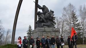 Не на санкциите не на войната Да на приятелството с