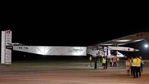 Слънчевият самолет отлетя от Мианма за Китай