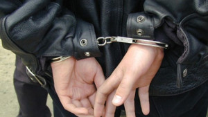 33годишен шуменец разби магазин за да краде лакомства