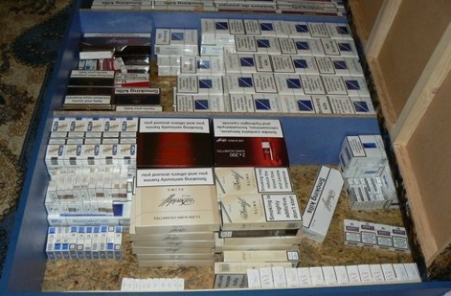 Иззеха 20 000 кутии контрабандни цигари