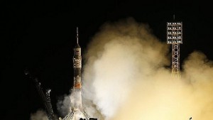 Руските космонавти използваха таблет при управление на кораба