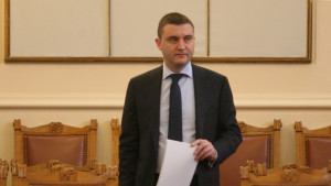 Горанов сезира ЕК за гръцкия 26 данък за сделки и