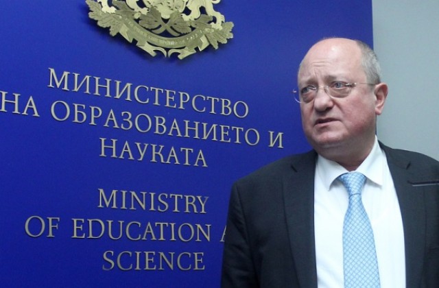 Проф. Танев се обяви за министър на всички българи
