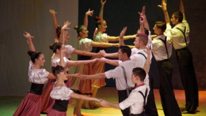 Четвърт век отбеляза клуб по спортни танци Роза