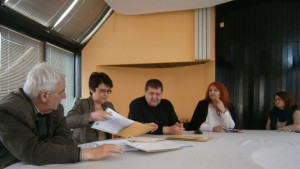 Три фирми в процедурата за обзавеждане на социалните жилища в