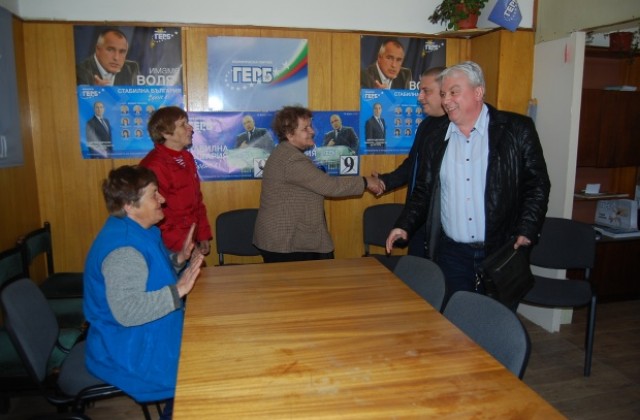 Евгени Стоев проведе изнесени приемни в сухиндолски села