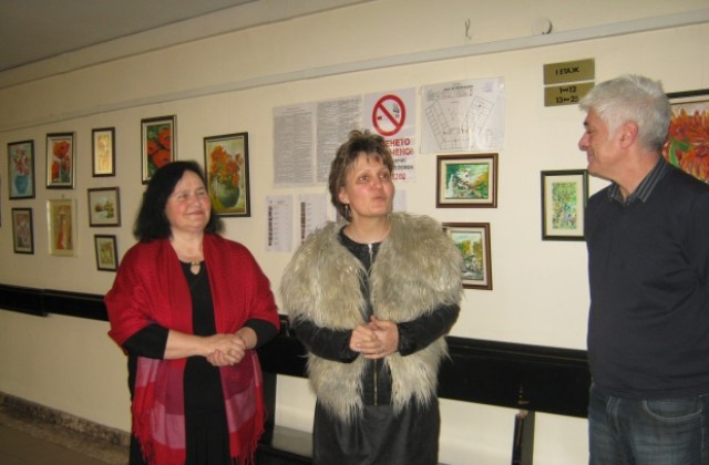 Изложба на картини рисувани с пръсти в Дупница