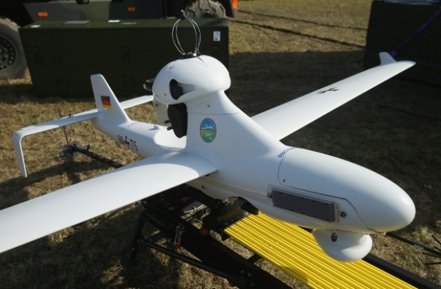 Германия, Франция и Италия ще разработват военни дронове