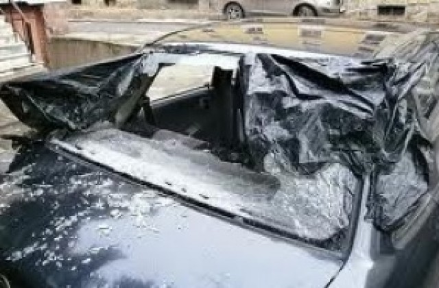 Задържаха варненец, потрошил стъклата на дузина автомобила