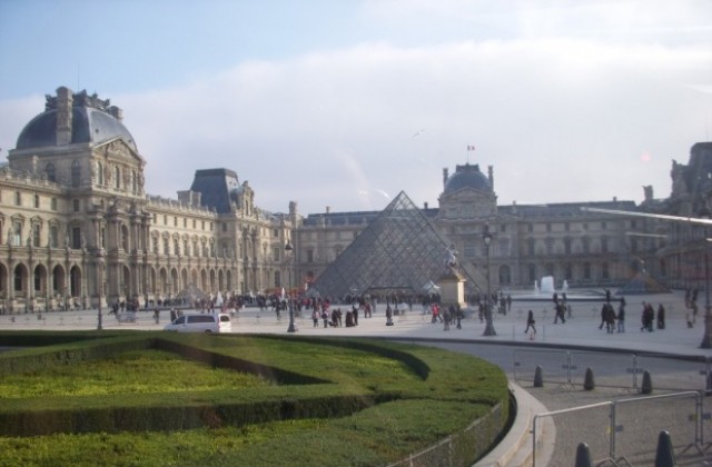 Кои двама казанлъчани ще пътуват до Париж?