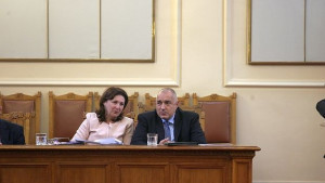 Борисов Ако някъде има партийно уволнение на кадърен човек информирайте