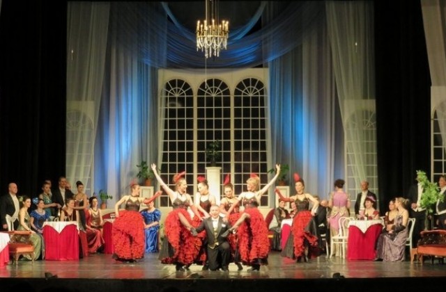 3500 зрители гледаха постановките на МДТ К. Кисимов през март