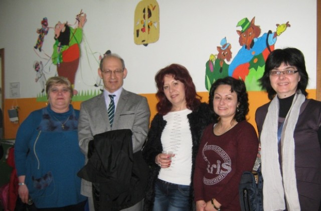 Учители от ЦДГ 17 посетиха Италия
